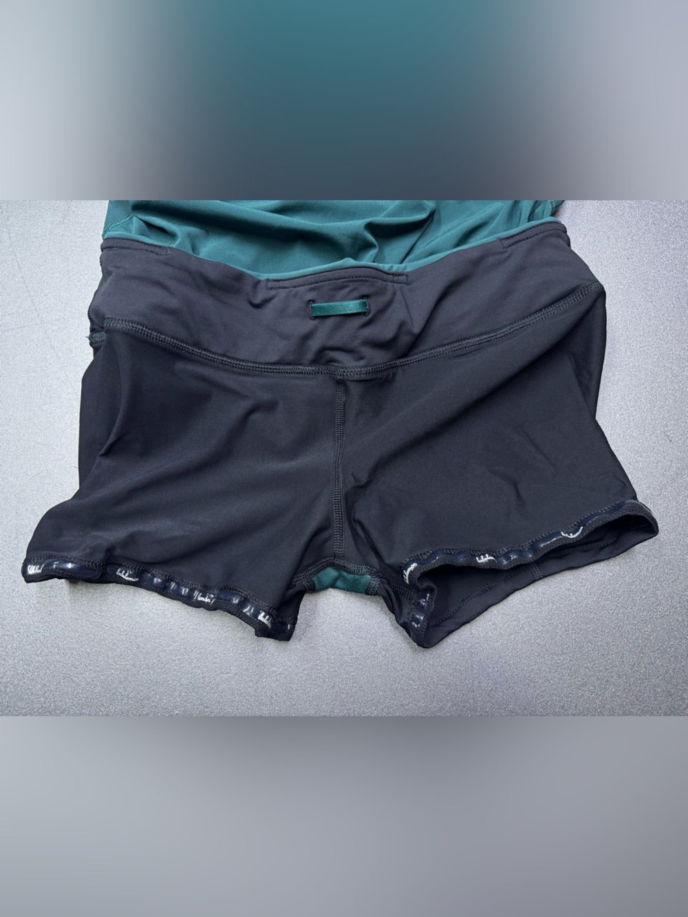 lululemon Hotty Hot High-Rise Skirt Skort Size 6 Green Tennis Running EUC - Picture 7 of 7